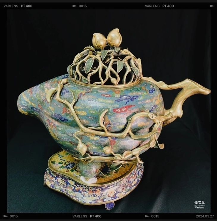 『清 乾隆款 銅胎掐絲法瑯蟠桃爐 』 - 法瑯